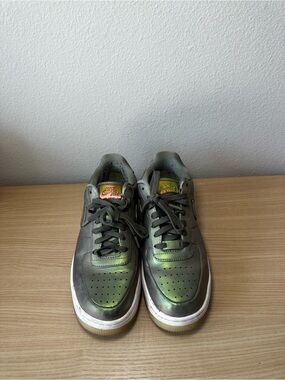 Nike Iridescent Green Metallic Low-Top Sneakers